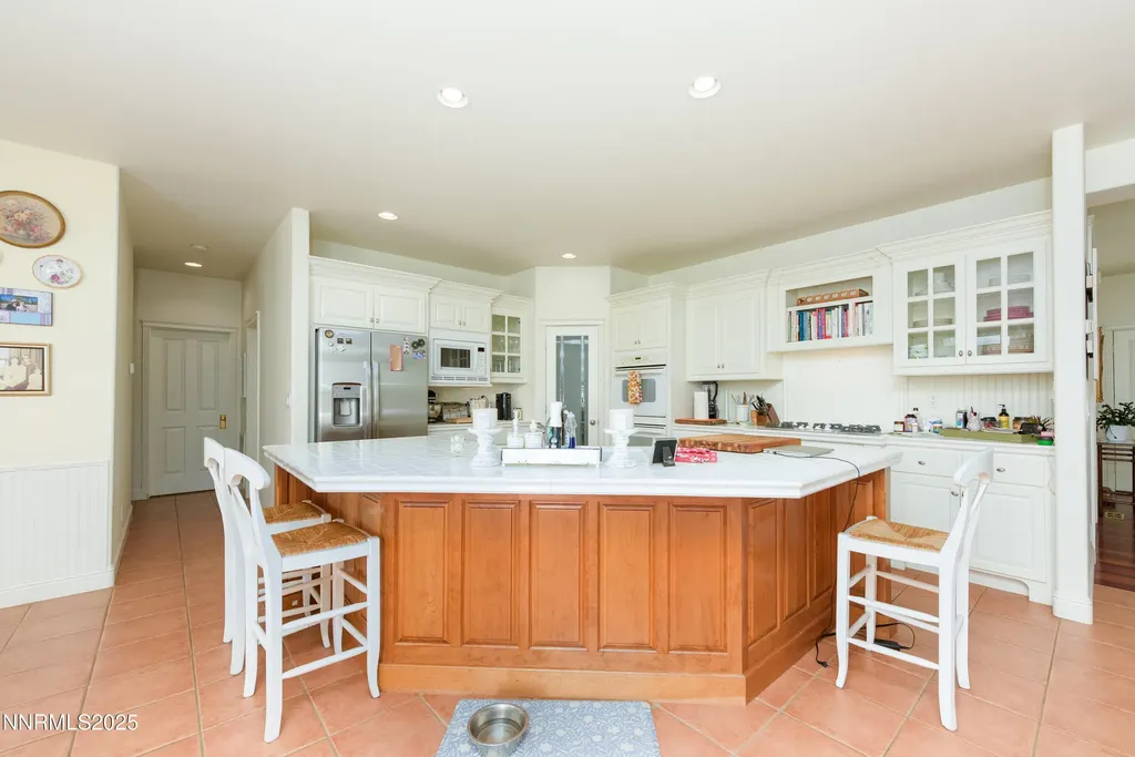 1030 Country Gardnerville NV 89460