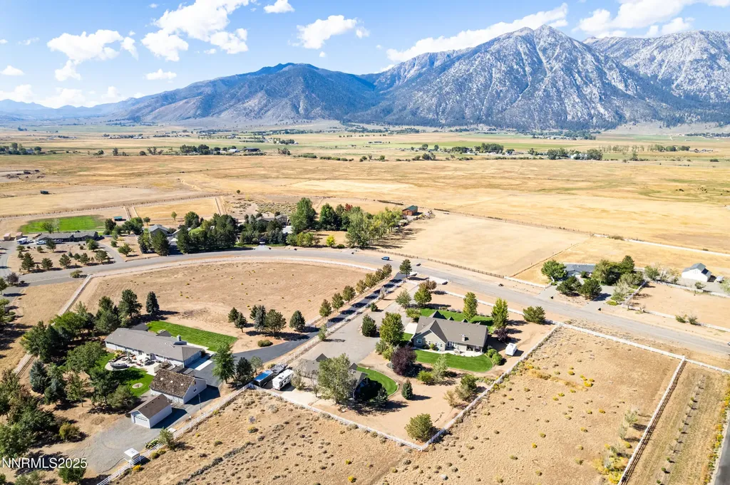 1030 Country Gardnerville NV 89460