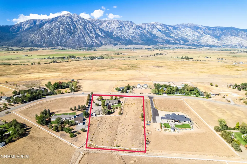 1030 Country Gardnerville NV 89460