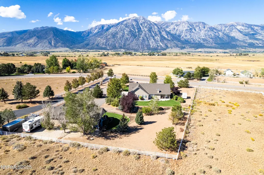 1030 Country Gardnerville NV 89460