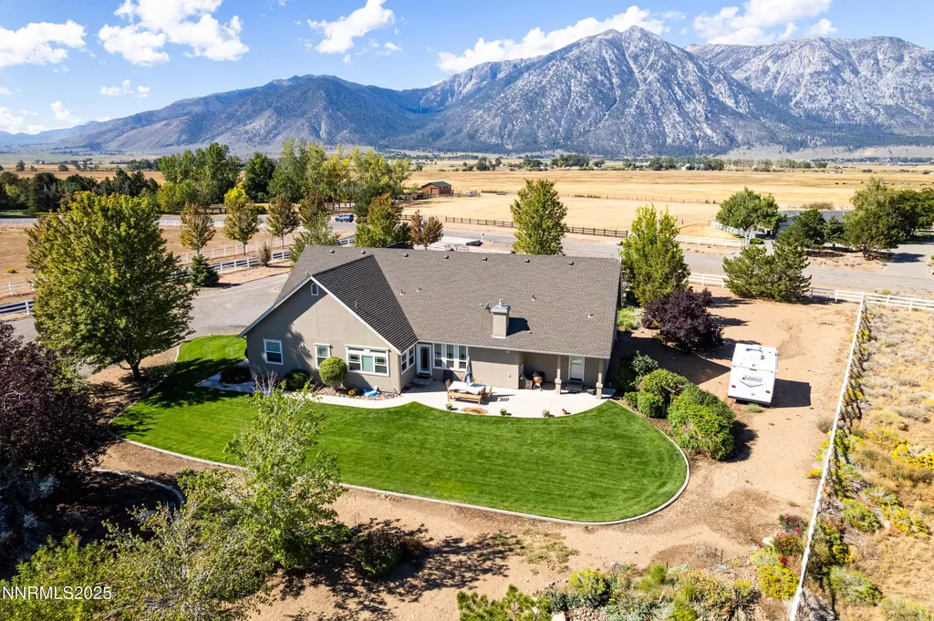 1030 Country Gardnerville NV 89460