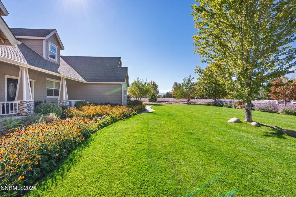 1030 Country Gardnerville NV 89460