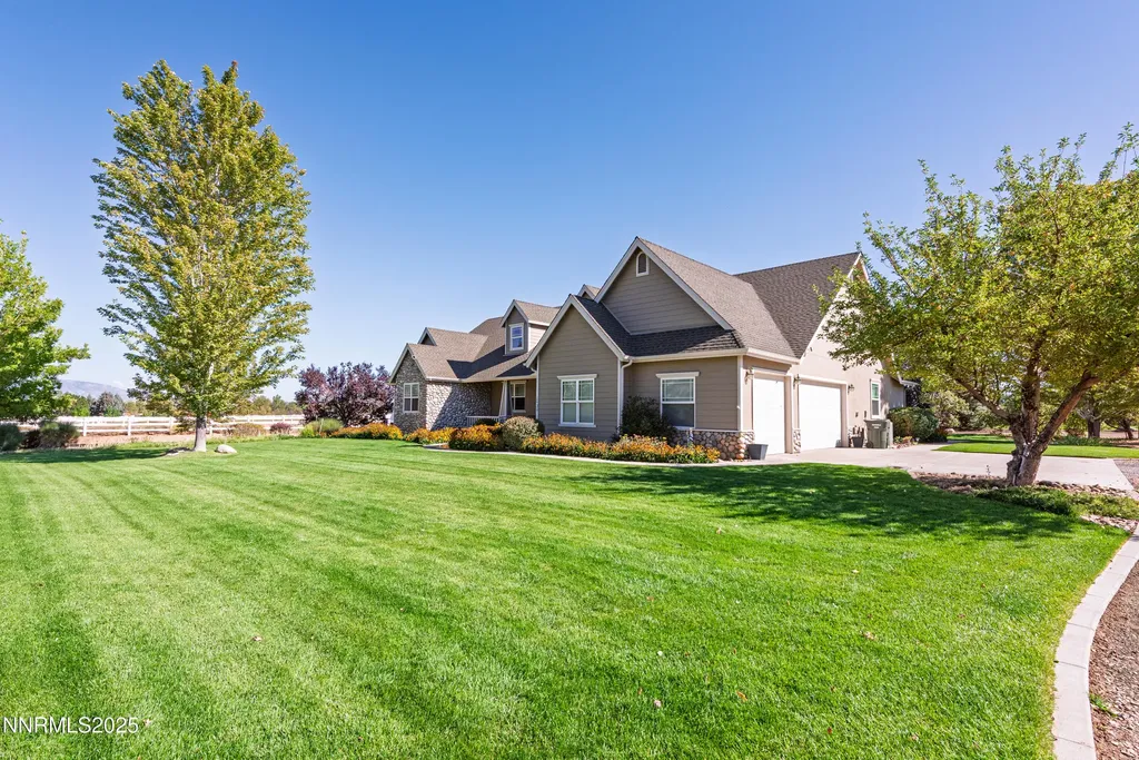 1030 Country Gardnerville NV 89460