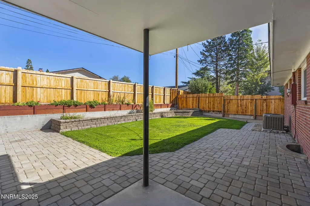 395 Hillcrest Reno NV 89509