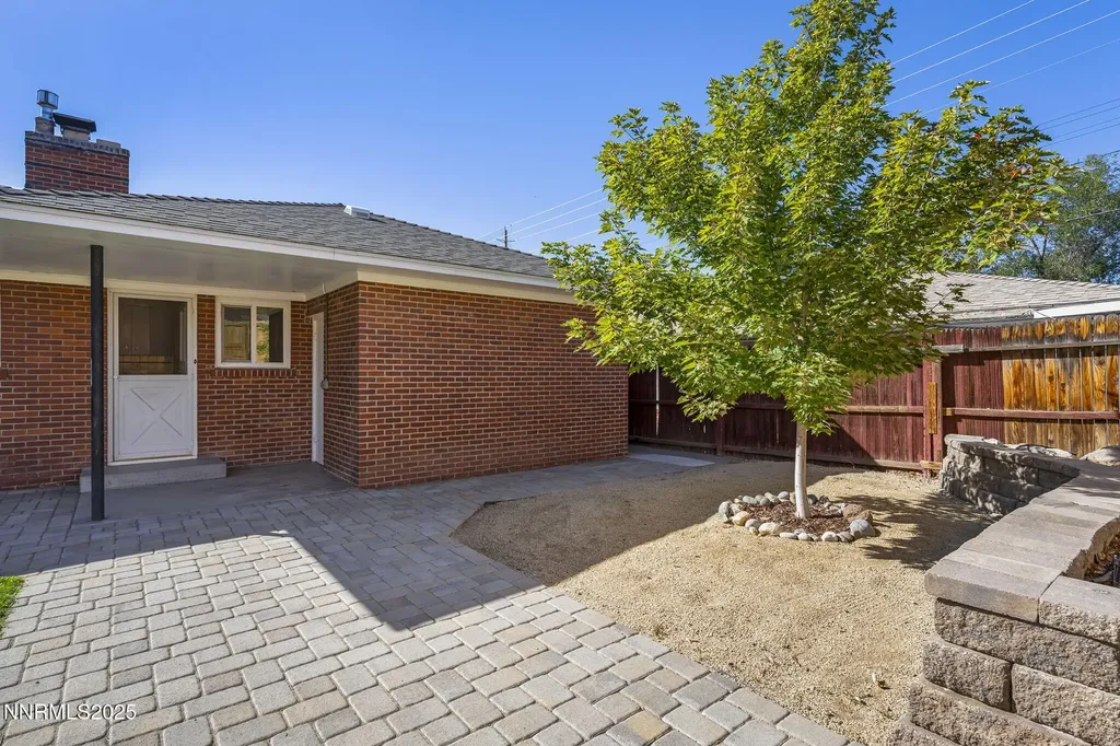 395 Hillcrest Reno NV 89509