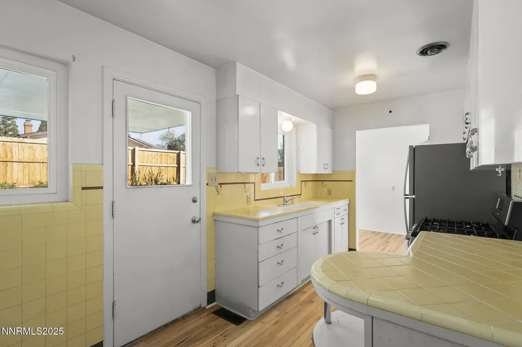 395 Hillcrest Reno NV 89509