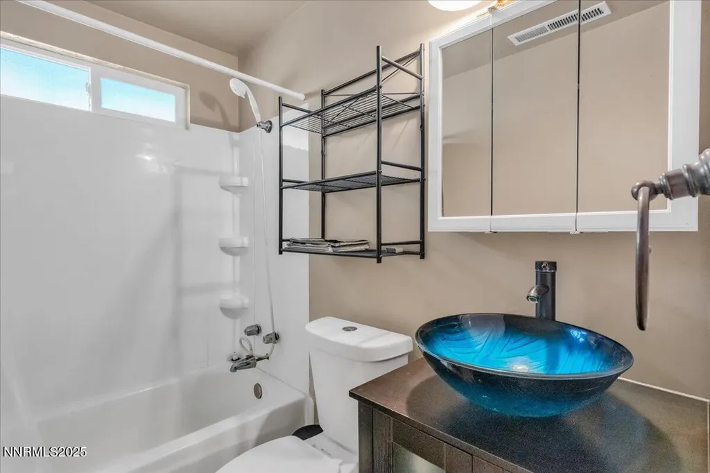 1231 Manhattan Gardnerville NV 89460