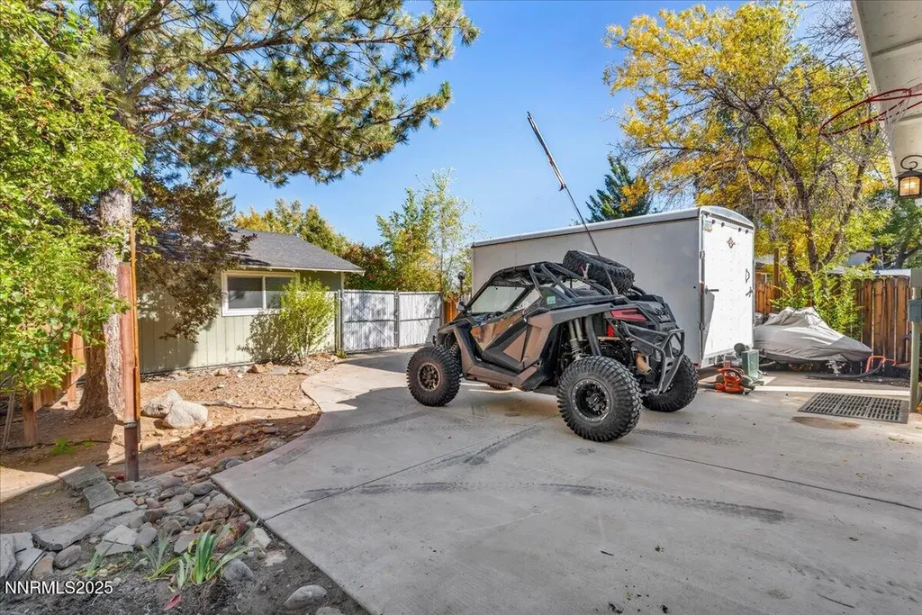 1231 Manhattan Gardnerville NV 89460