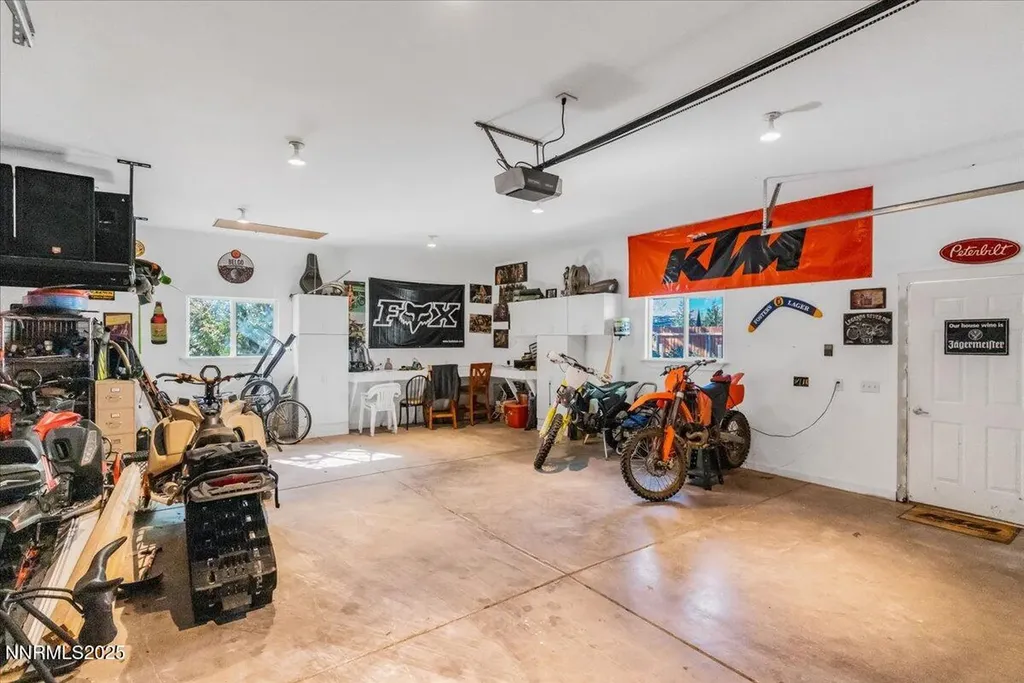 1231 Manhattan Gardnerville NV 89460