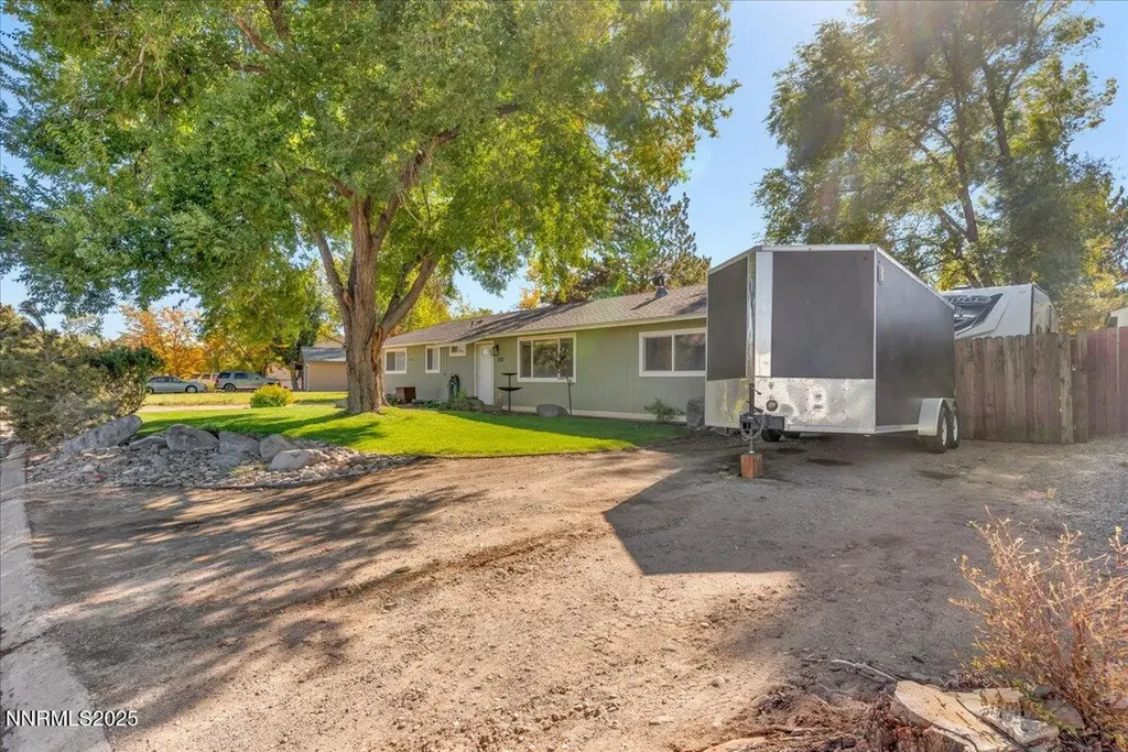 1231 Manhattan Gardnerville NV 89460