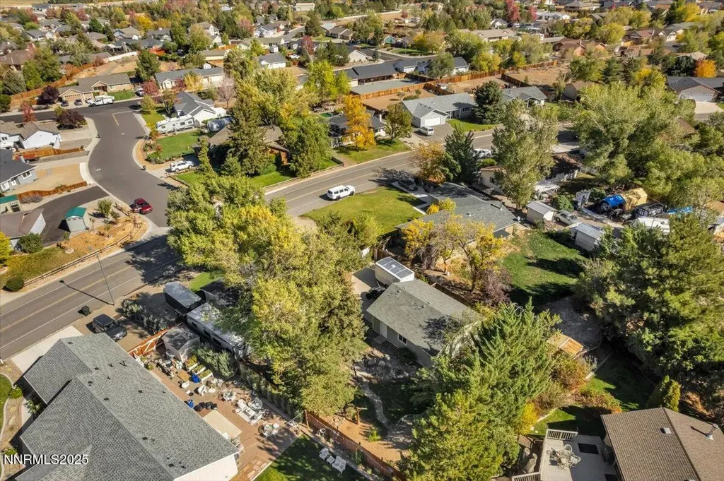 1231 Manhattan Gardnerville NV 89460