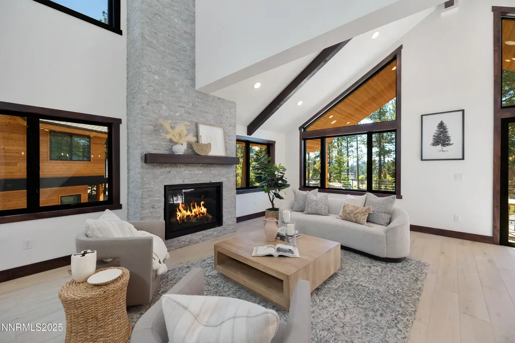 121 Sierra Colina Stateline NV 89449