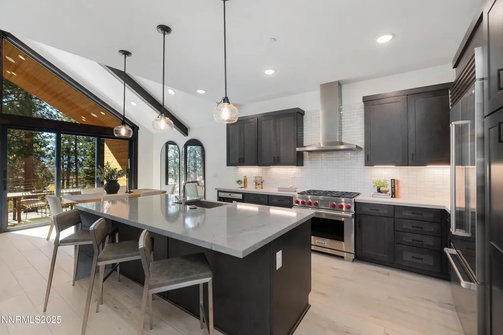 121 Sierra Colina Stateline NV 89449