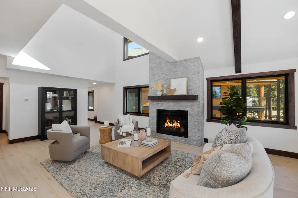 121 Sierra Colina Stateline NV 89449
