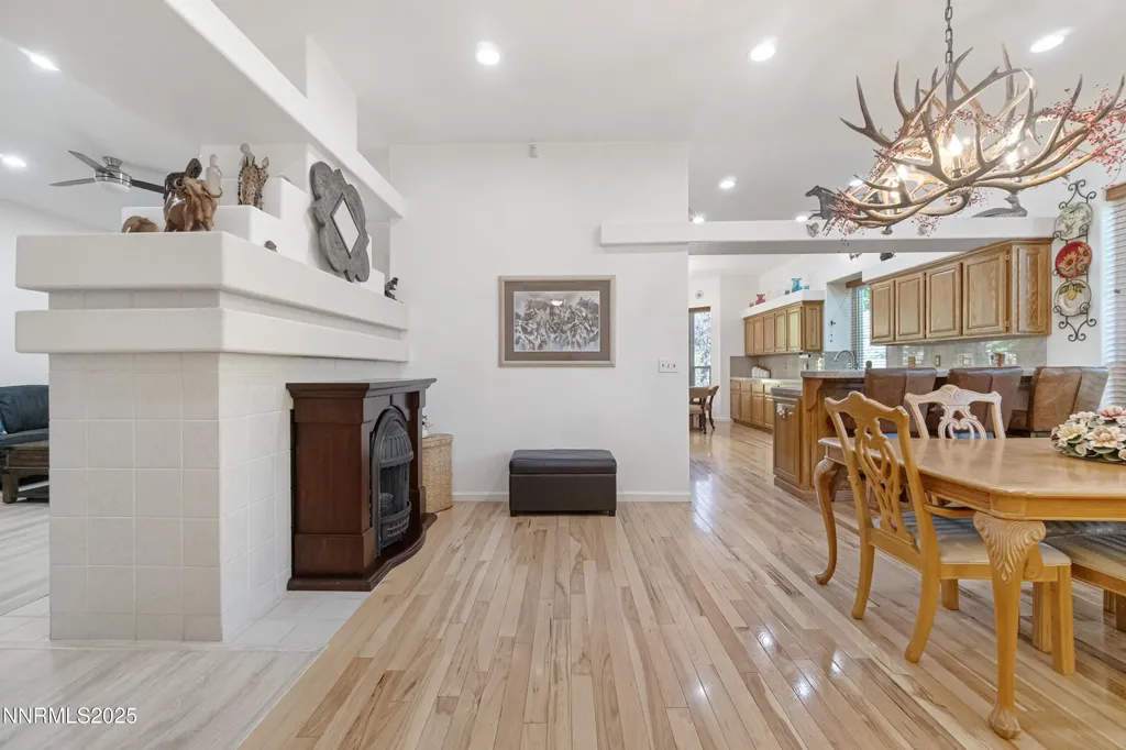 1216 Pleasantview Gardnerville NV 89460