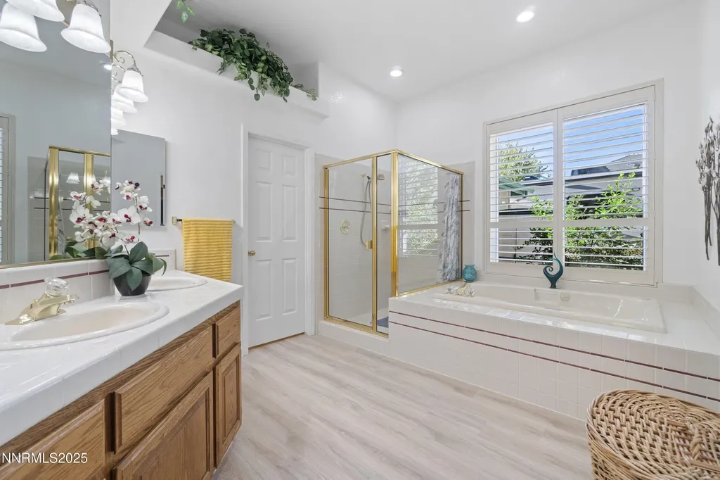 1216 Pleasantview Gardnerville NV 89460