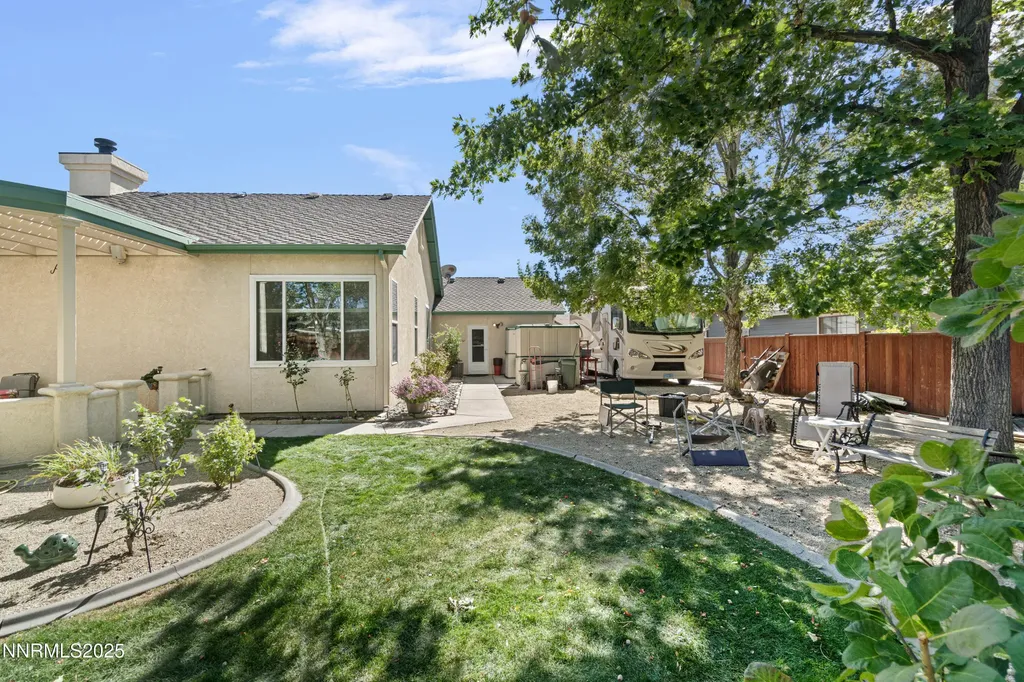 1216 Pleasantview Gardnerville NV 89460