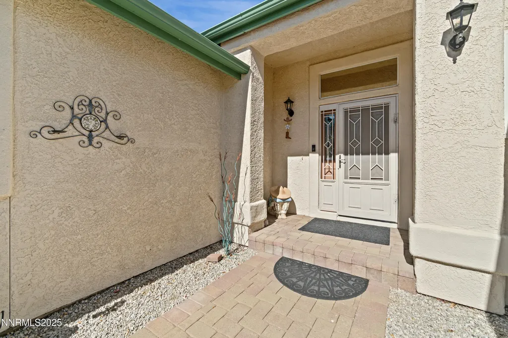 1216 Pleasantview Gardnerville NV 89460