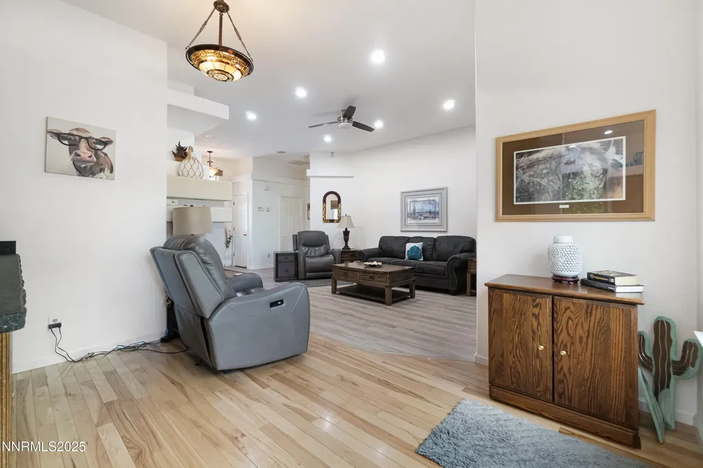 1216 Pleasantview Gardnerville NV 89460