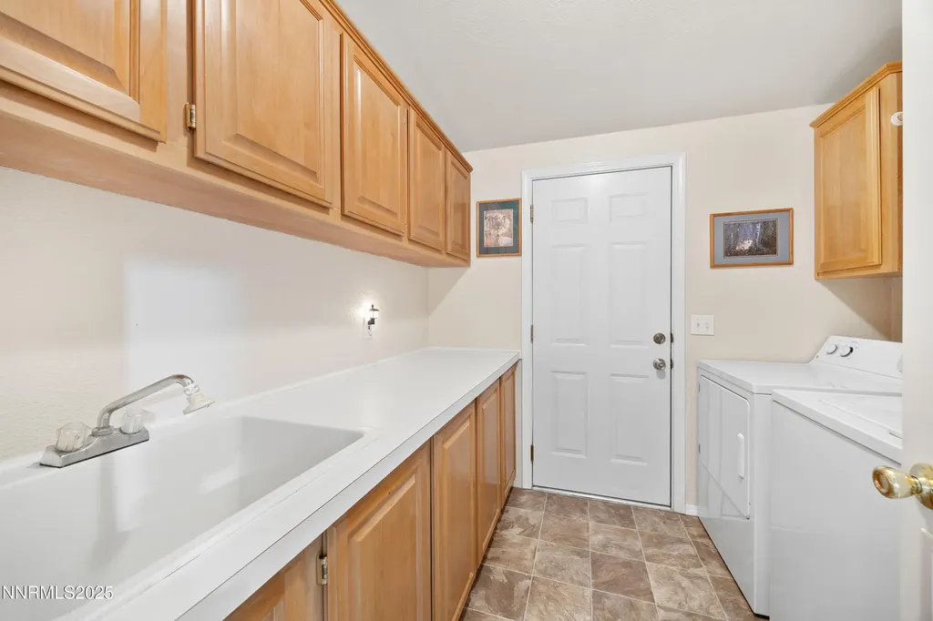 7510 Claridge Pointe Reno NV 89506