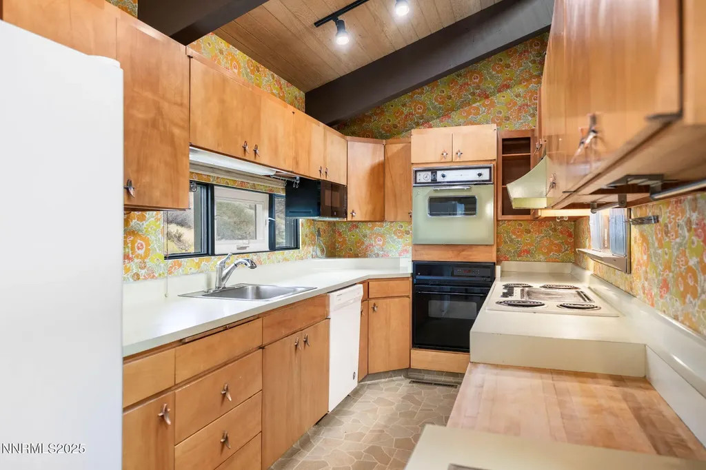 77 Ophir Mill Dayton NV 89403