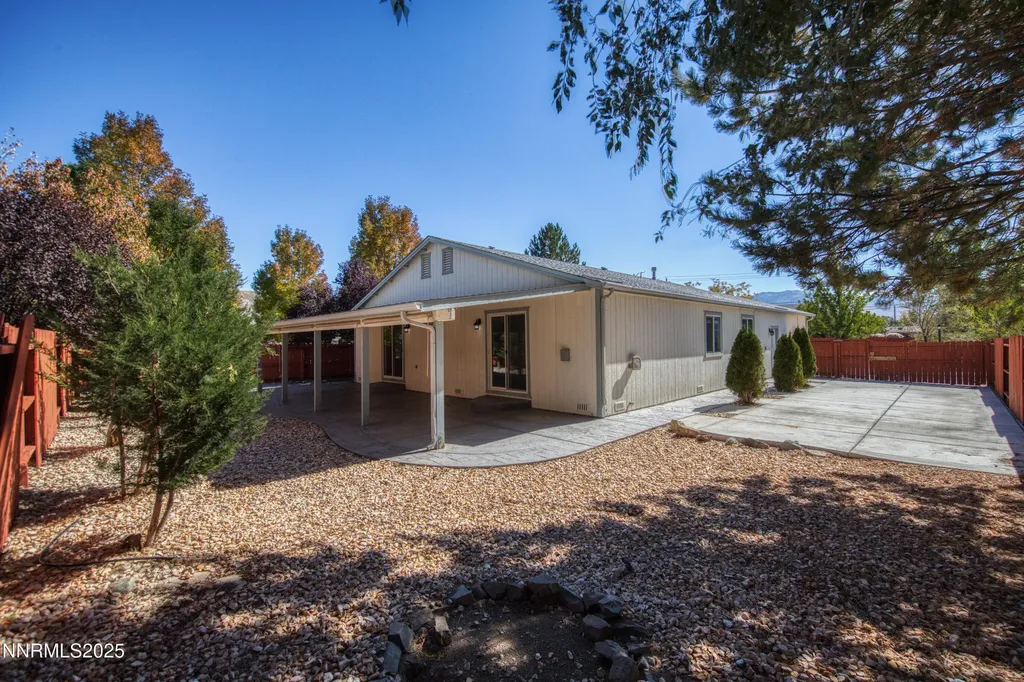 17507 Bear Lake Reno NV 89508
