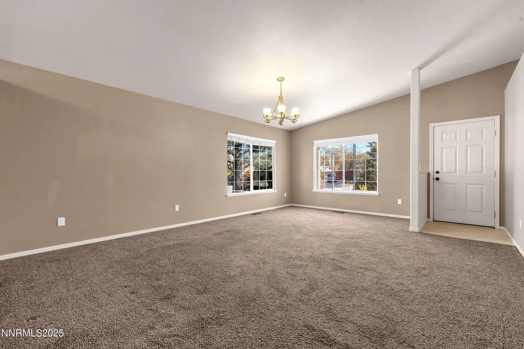 17507 Bear Lake Reno NV 89508