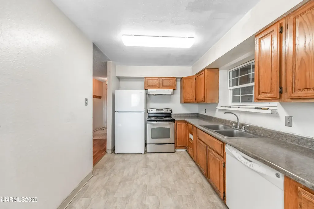 11890 Chesapeake Reno NV 89506
