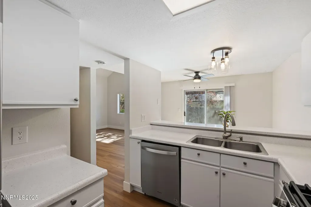 3221 Myles Sparks NV 89434