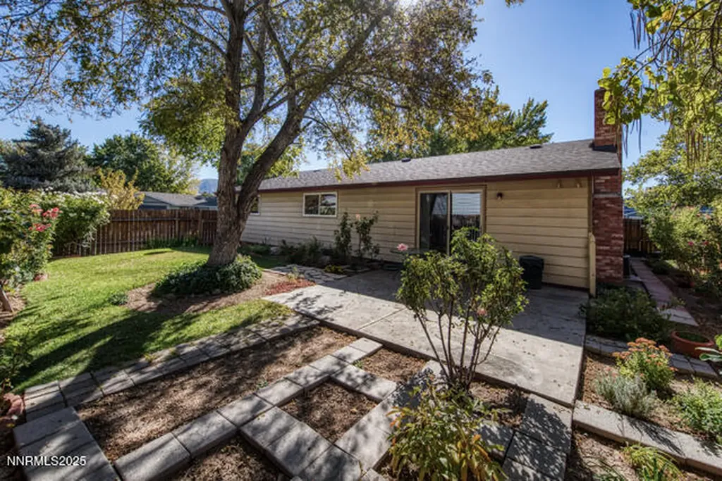 4225 Mira Loma Reno NV 89502