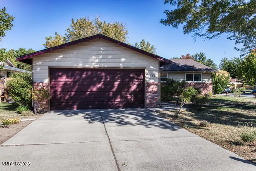 4225 Mira Loma Reno NV 89502