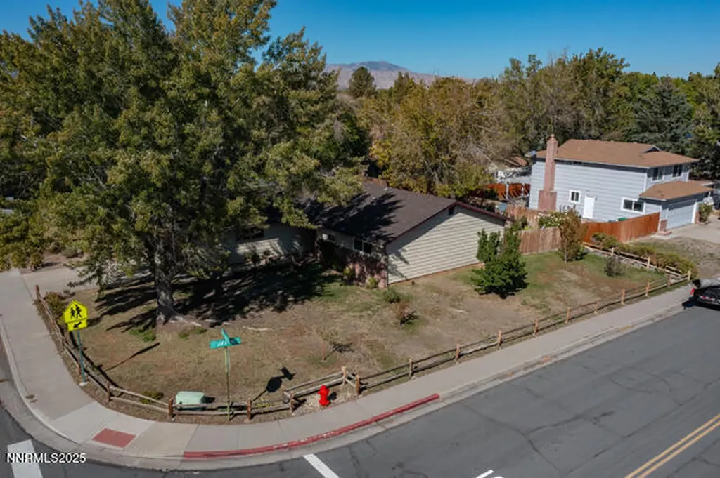 4225 Mira Loma Reno NV 89502