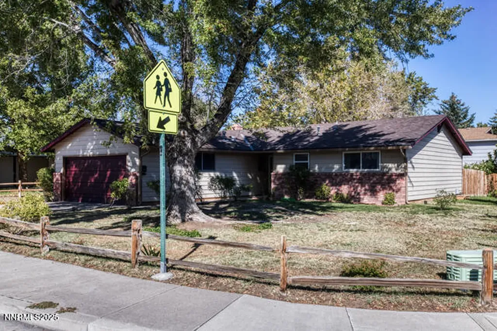 4225 Mira Loma Reno NV 89502