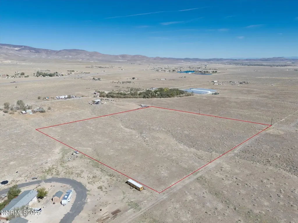4810 Holmes Silver Springs NV 89429