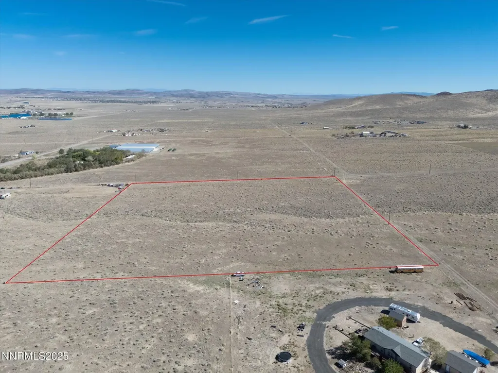 4810 Holmes Silver Springs NV 89429