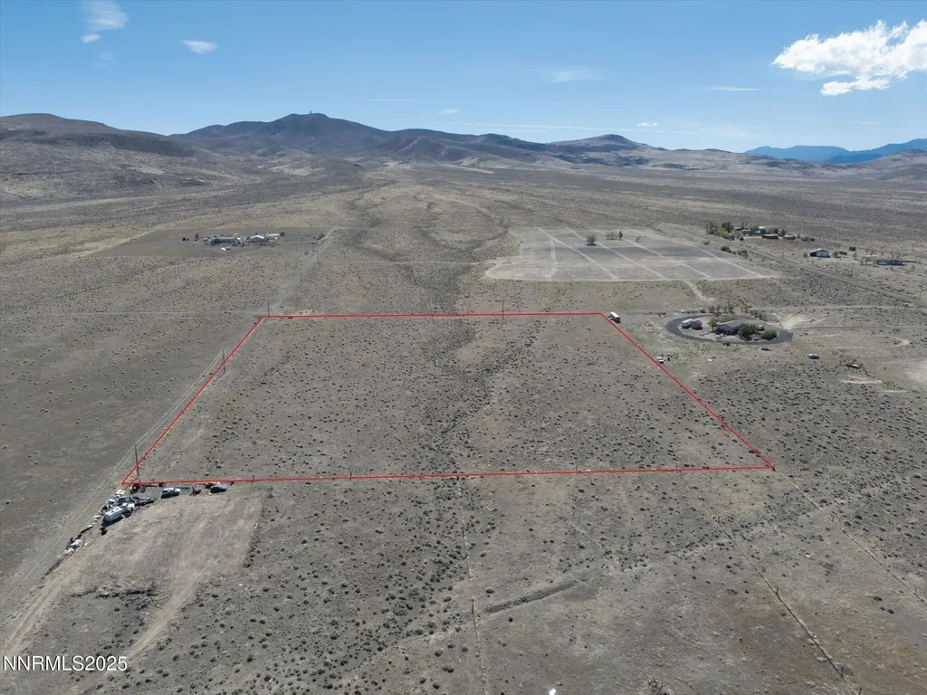 4810 Holmes Silver Springs NV 89429