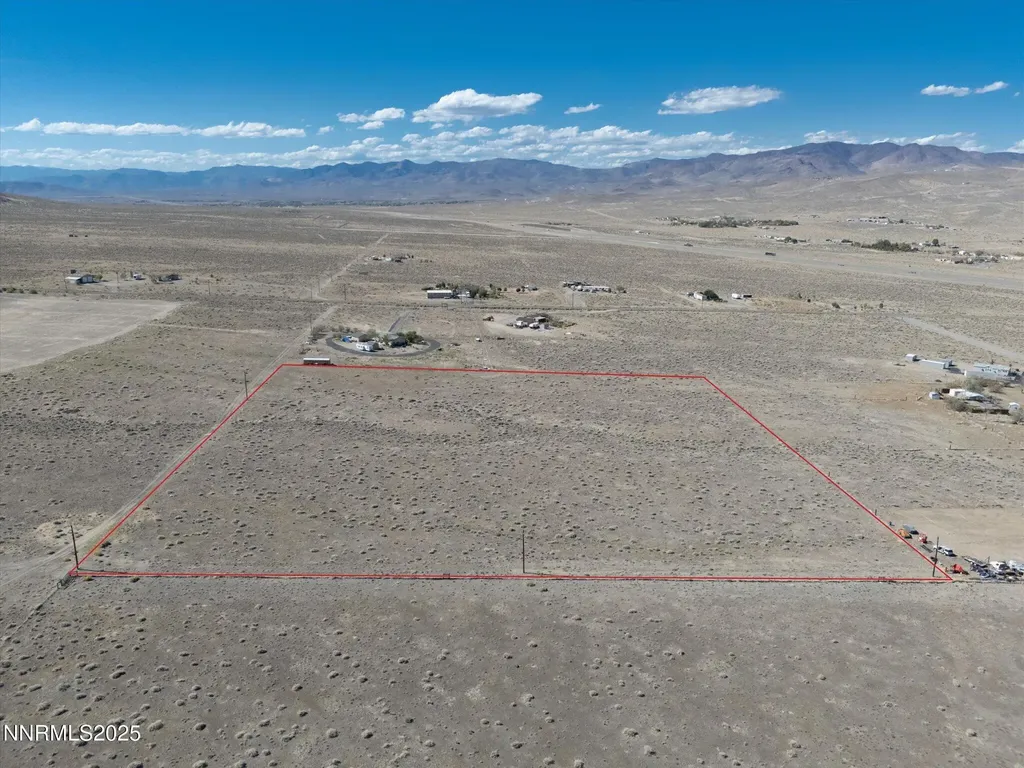 4810 Holmes Silver Springs NV 89429