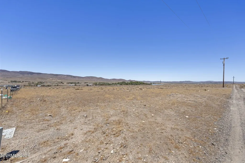 4810 Holmes Silver Springs NV 89429