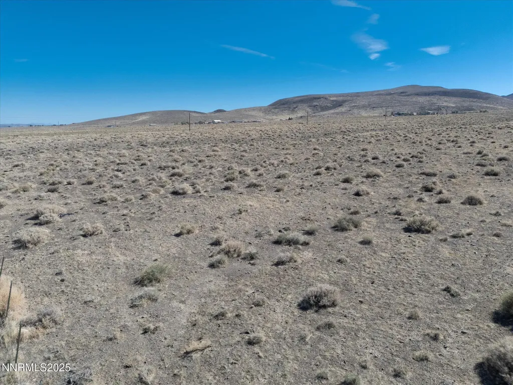 4810 Holmes Silver Springs NV 89429