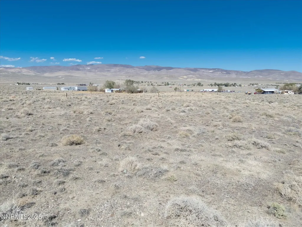 4810 Holmes Silver Springs NV 89429