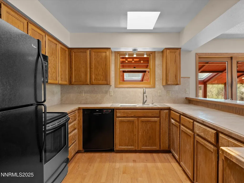 185 Lakeview Verdi NV 89439
