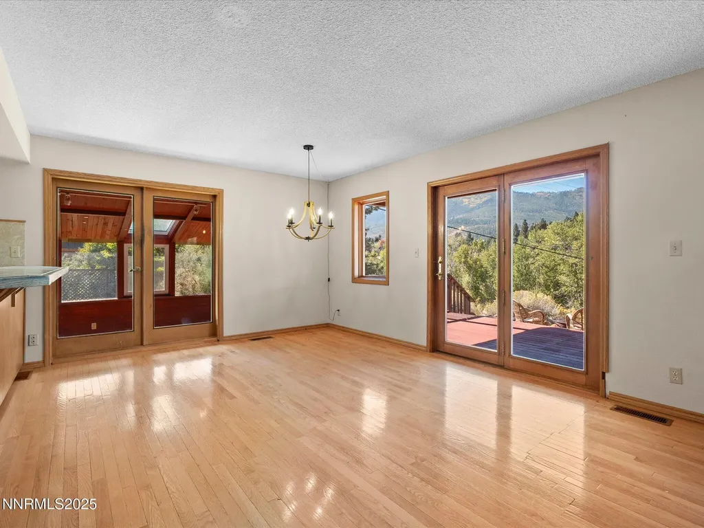 185 Lakeview Verdi NV 89439