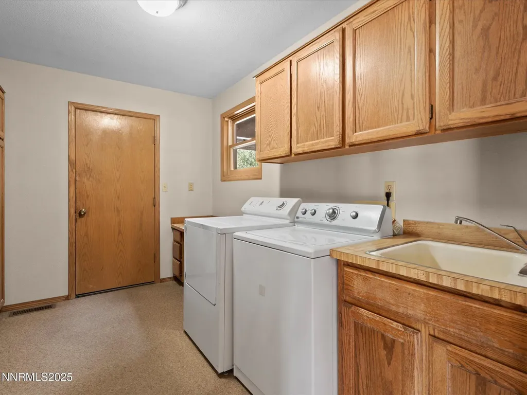 185 Lakeview Verdi NV 89439