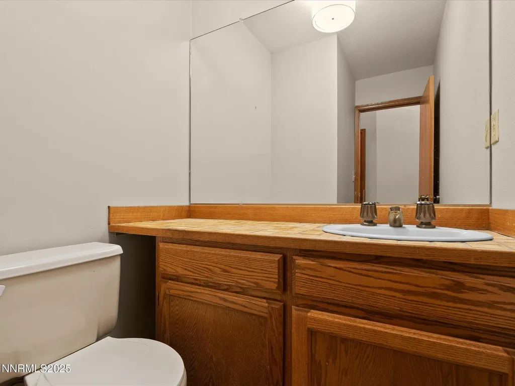 185 Lakeview Verdi NV 89439