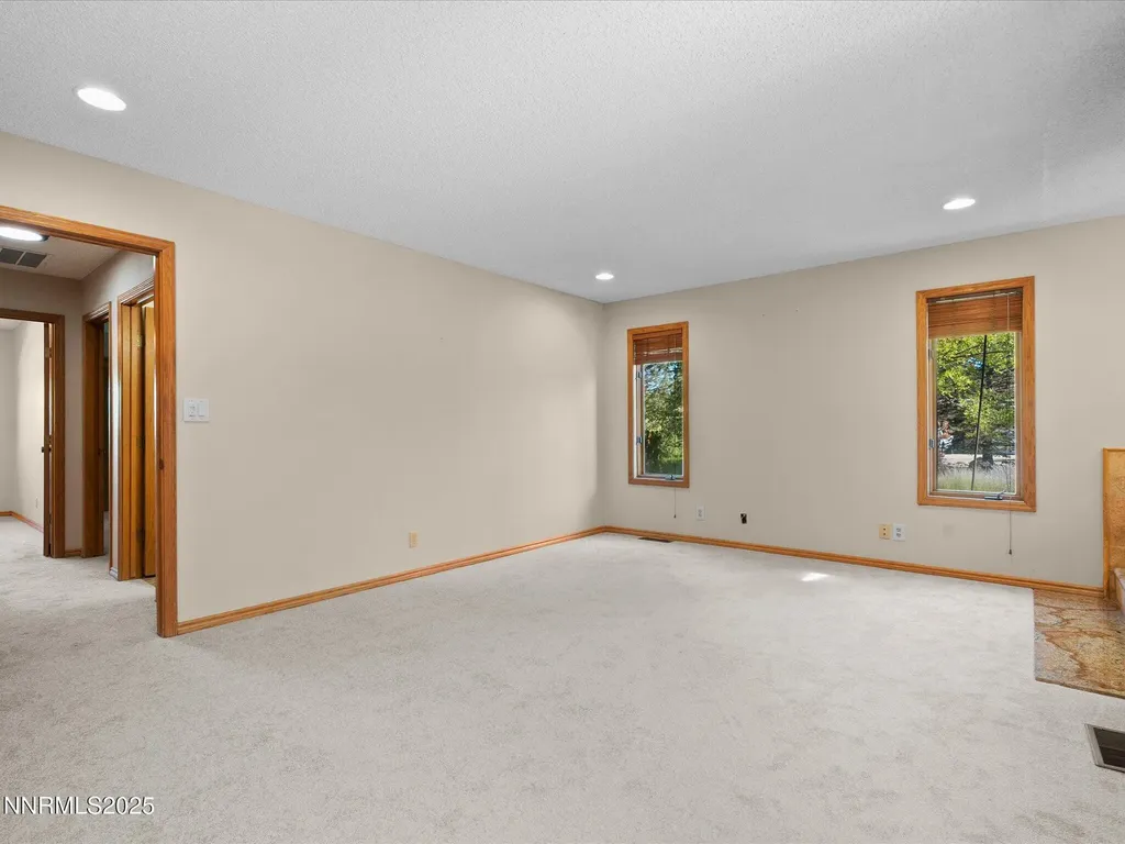 185 Lakeview Verdi NV 89439