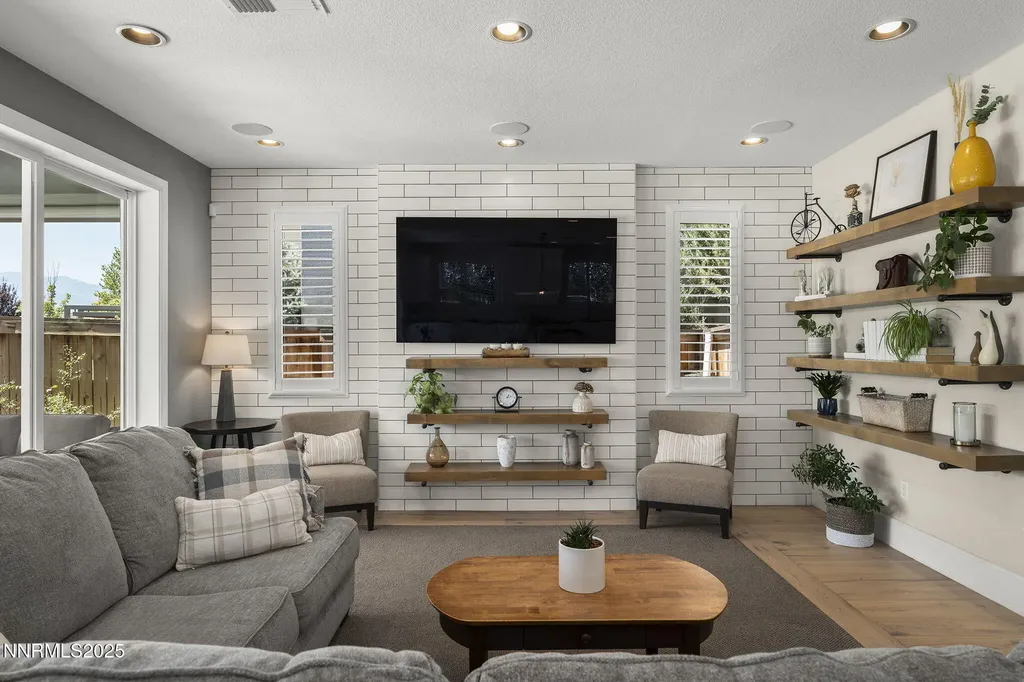 2890 Ethelinda Reno NV 89521