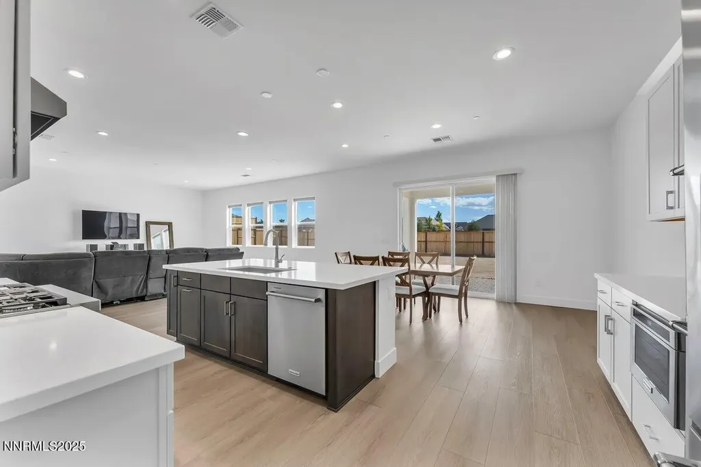 396 Pah Rah Ridge Sparks NV 89441