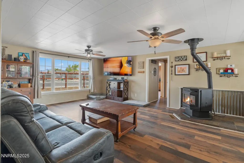 270 Elm Fernley NV 89408