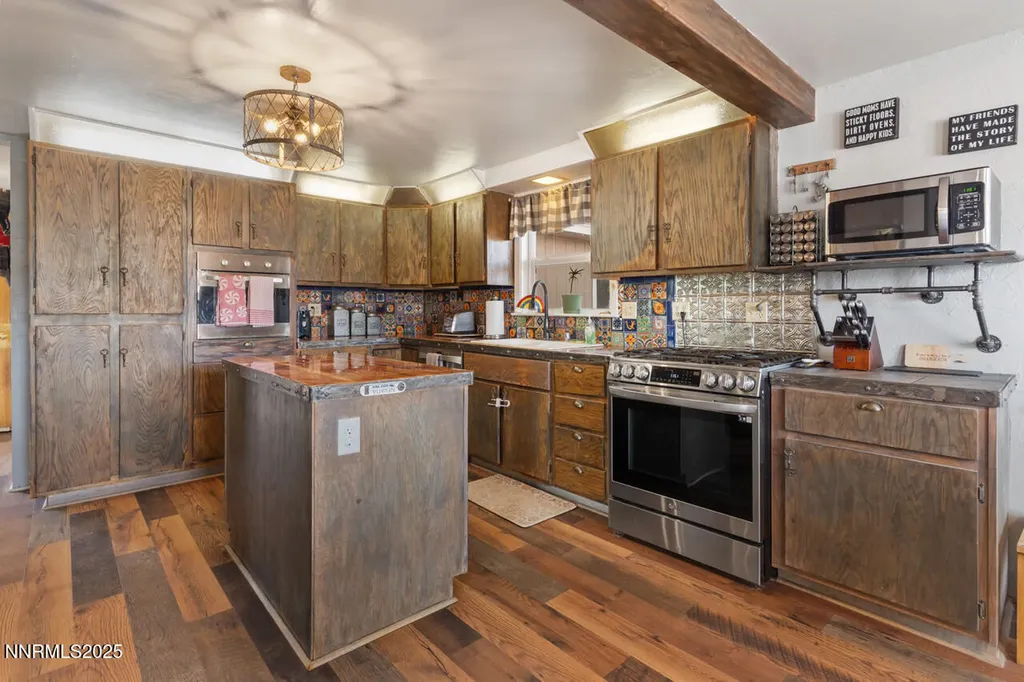 270 Elm Fernley NV 89408
