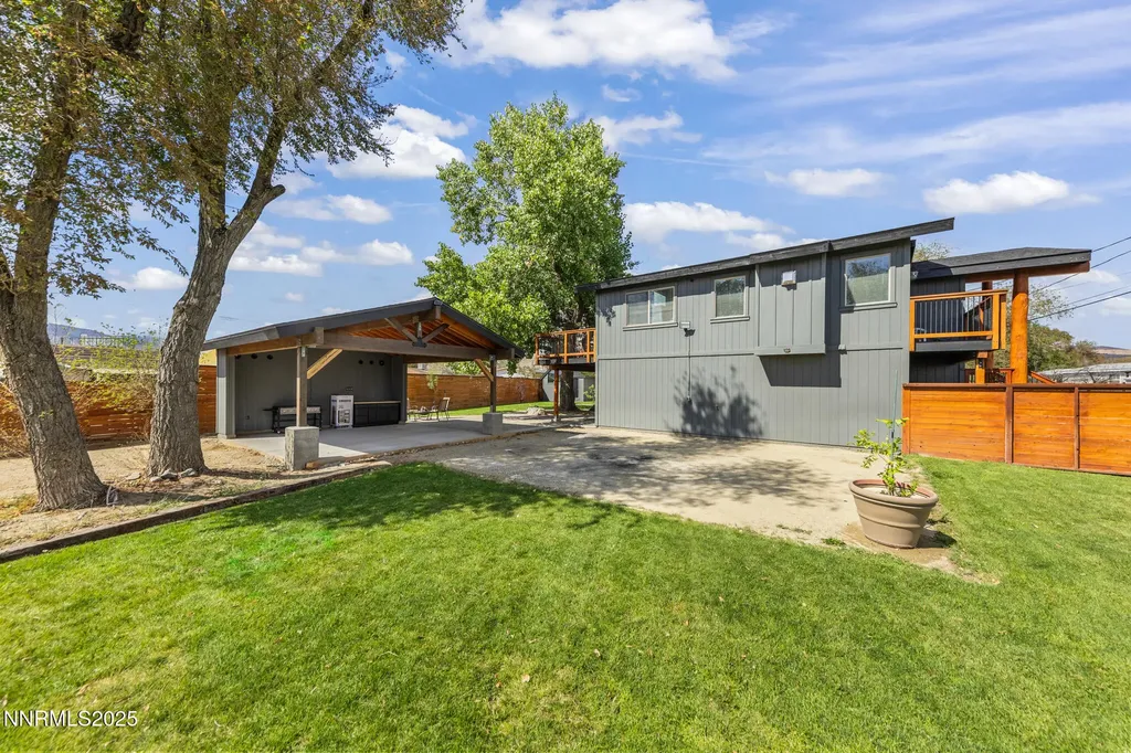 2048 Poole Carson City NV 89706